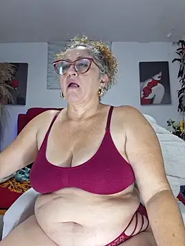 evelin hott online show from 7, 2, 2026