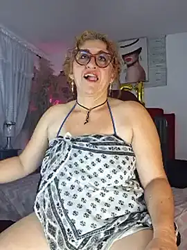 evelin hott online show from 2, 3, 2025