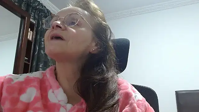 asleycavta online show from 8, 10, 2025