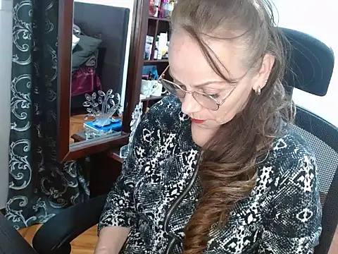 asleycavta online show from 11, 11, 2025