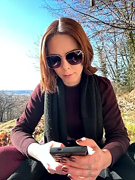 Mia Railey online show from 11, 1, 2026