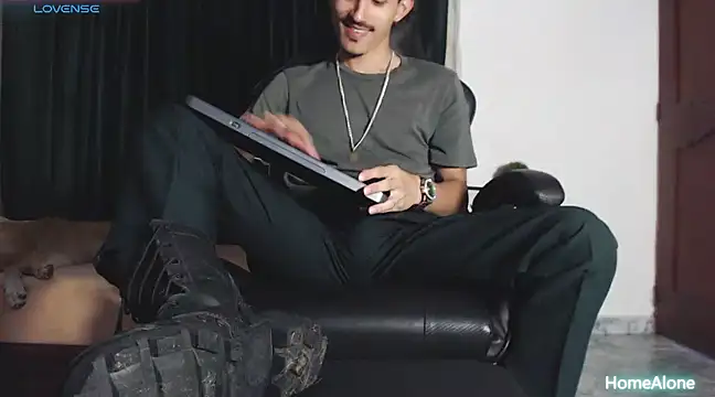 HomeAloneK online show from 20, 3, 2025