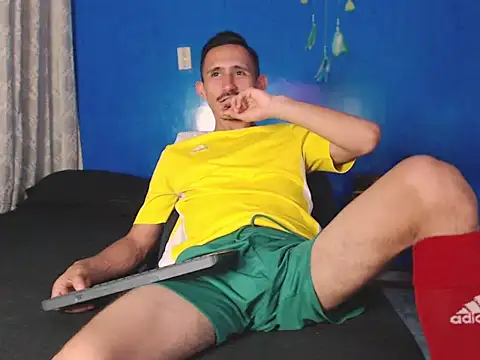 HomeAloneK online show from 11, 11, 2025