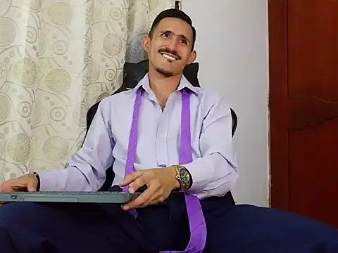 HomeAloneK online show from 28, 4, 2026