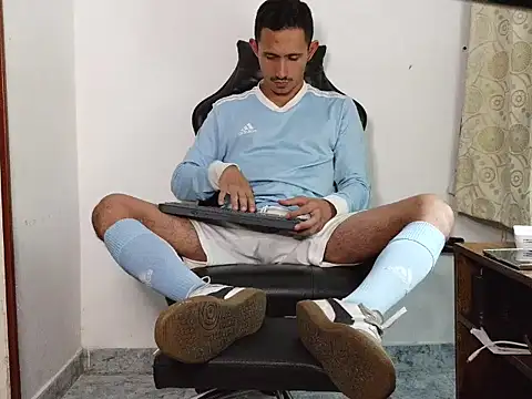 HomeAloneK online show from 15, 12, 2025