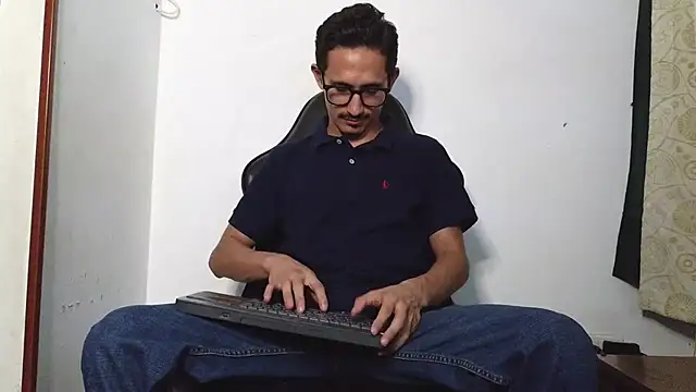 HomeAloneK online show from 11, 2, 2026