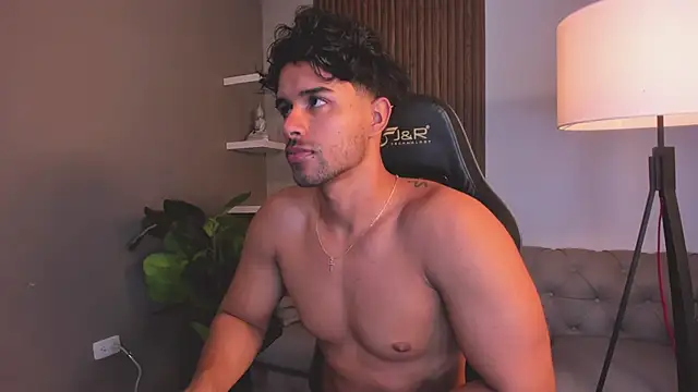 liam collins21 online show from 13, 4, 2026