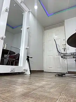 Lexa queen online show from 8, 10, 2025