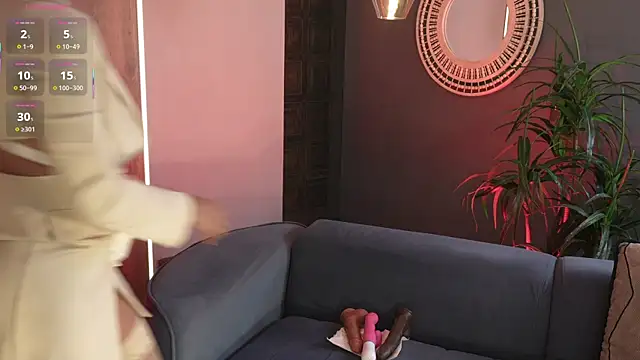 SofiaReyes1 online show from 17, 4, 2026