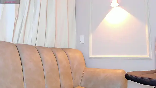 Lia walton online show from 3, 12, 2025