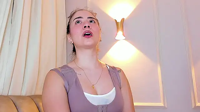 Snapshot of Lia_walton chatting on 8, 11, 2025 Lia walton online show from 8, 11, 2025