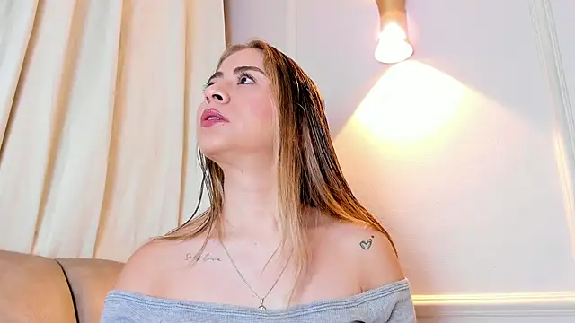 Lia walton online show from 22, 12, 2025