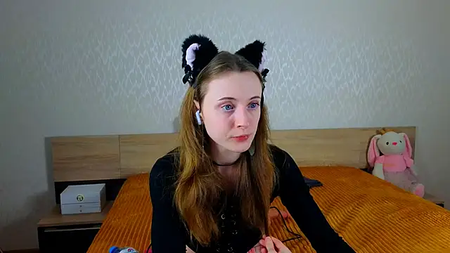 Snapshot of Cowell_Adelina chatting on 9, 2, 2026 Cowell Adelina online show from 9, 2, 2026