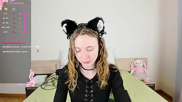 Snapshot of Cowell_Adelina chatting on 29, 9, 2025 Cowell Adelina online show from 29, 9, 2025