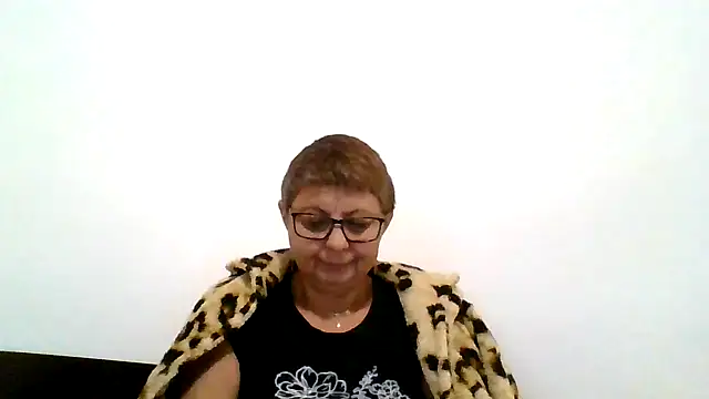 roseblak42 online show from 10, 10, 2025