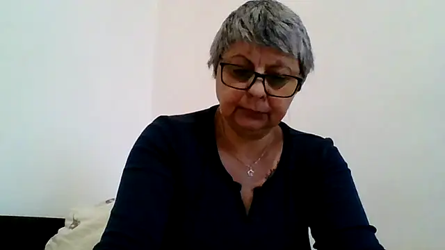 Snapshot of roseblak42 chatting on 13, 2, 2026 roseblak42 online show from 13, 2, 2026
