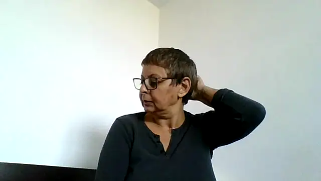 roseblak42 online show from 16, 10, 2025