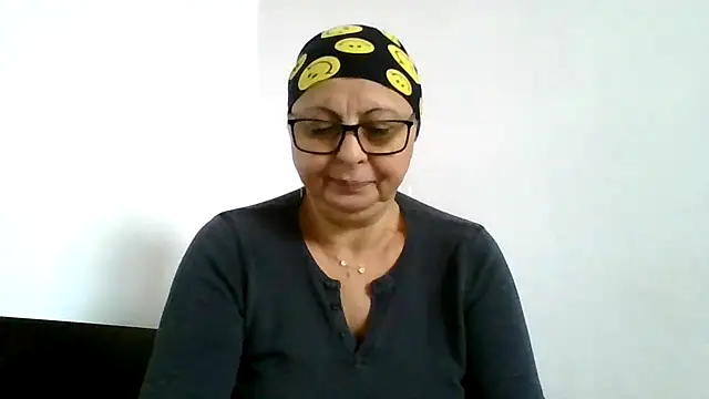 roseblak42 online show from 15, 11, 2025