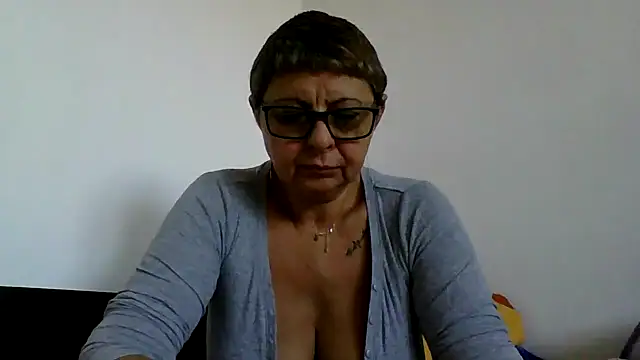 roseblak42 online show from 23, 10, 2025