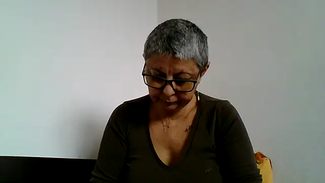 roseblak42 online show from 16, 12, 2025