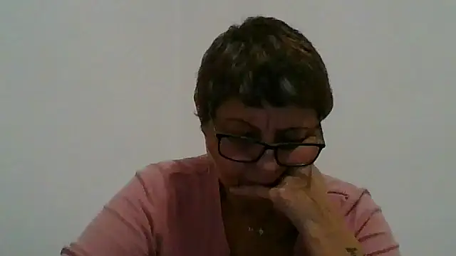 roseblak42 online show from 9, 11, 2025