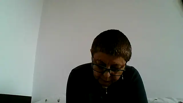 roseblak42 online show from 2, 10, 2025