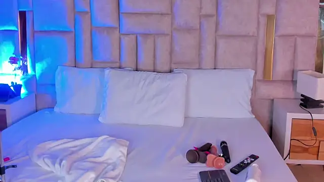 Miss Abigail  online show from 5, 12, 2025