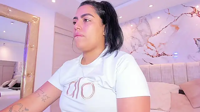 kiana cream online show from 22, 11, 2025