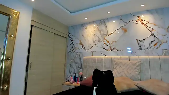 Snapshot of kiana_cream chatting on 19, 6, 2026 kiana cream online show from 19, 6, 2026
