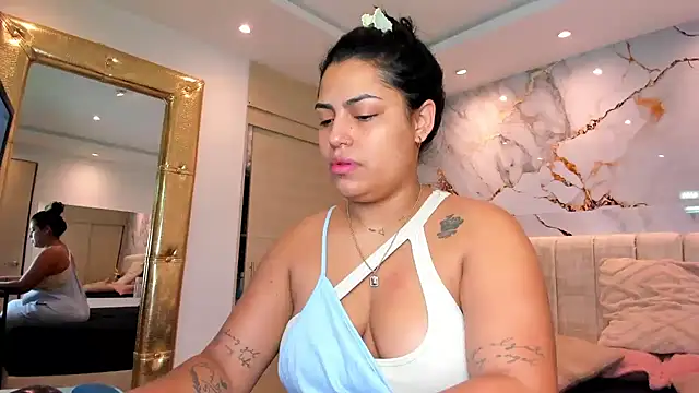 Snapshot of kiana_cream chatting on 23, 4, 2026 kiana cream online show from 23, 4, 2026