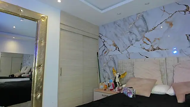 kiana cream online show from 12, 1, 2026