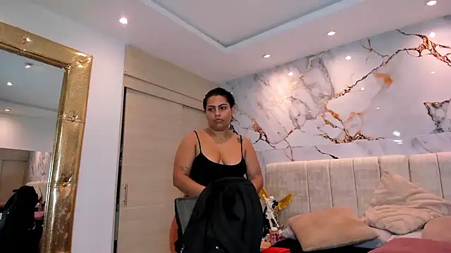 Snapshot of kiana_cream chatting on 28, 5, 2026 kiana cream online show from 28, 5, 2026