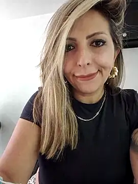  Abril-Office1 online show from 12, 3, 2025