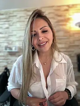  Abril-Office1 online show from 13, 3, 2026