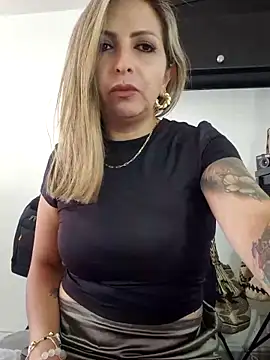  Abril-Office1 online show from 10, 3, 2025