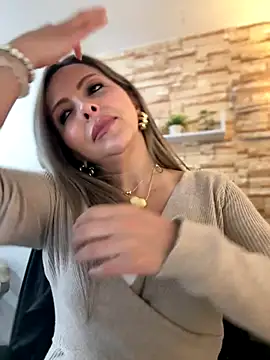  Abril-Office1 online show from 30, 10, 2025