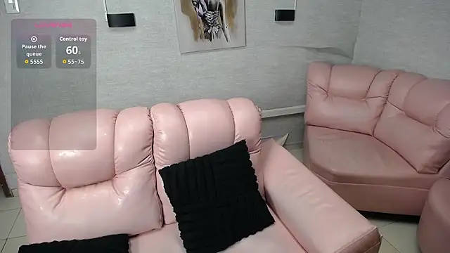 Snapshot of Penelope_Nipples_ chatting on 5, 2, 2026 Penelope Nipples online show from 5, 2, 2026