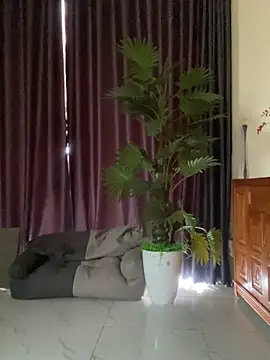 Ruby bear online show from 14, 4, 2026