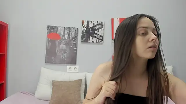 Tiny JuJu online show from 9, 11, 2025