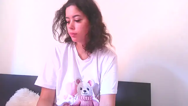 LovelyJulliette online show from 22, 9, 2025