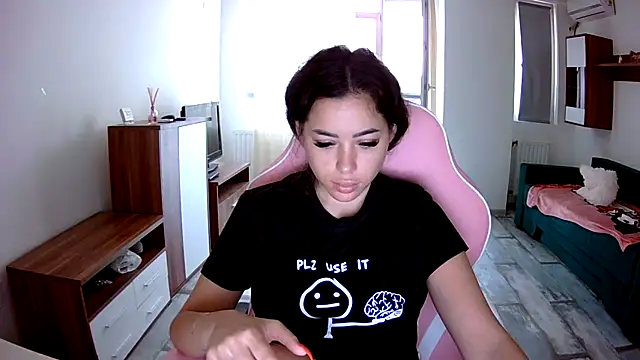 LovelyJulliette online show from 17, 9, 2025