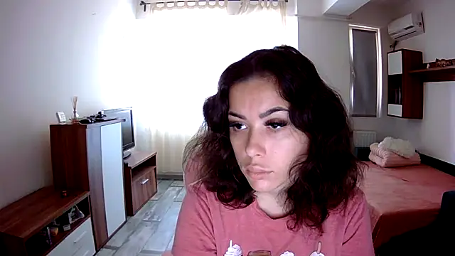 LovelyJulliette online show from 28, 9, 2025