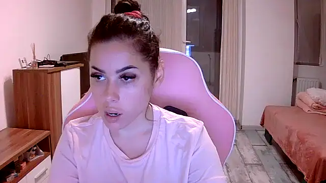 LovelyJulliette online show from 6, 10, 2025