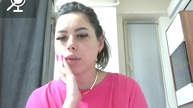 LovelyJulliette online show from 10, 3, 2026