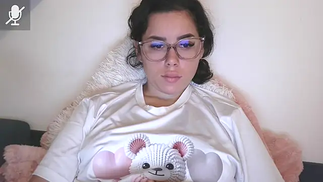 LovelyJulliette online show from 7, 11, 2025