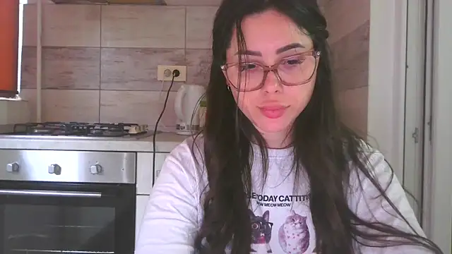 LovelyJulliette online show from 17, 5, 2026