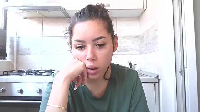 LovelyJulliette online show from 2, 11, 2025