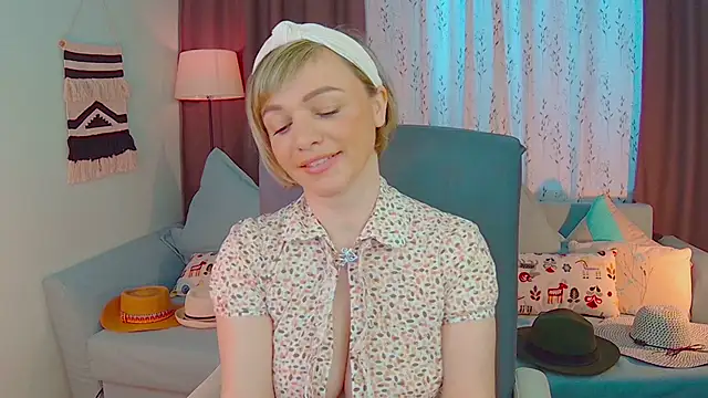 NandiSmile online show from 18, 2, 2025