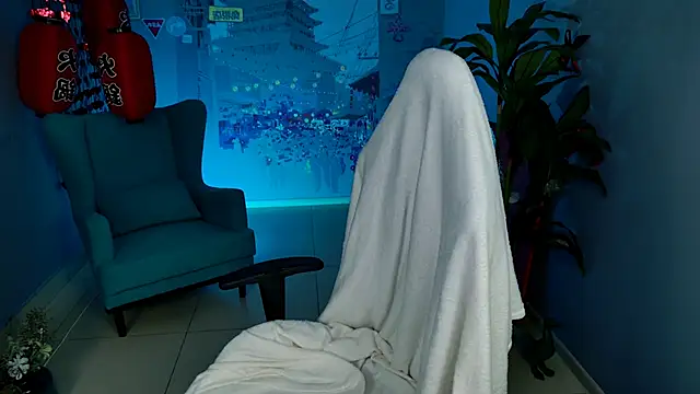 VeliraBraitberg online show from 5, 3, 2026