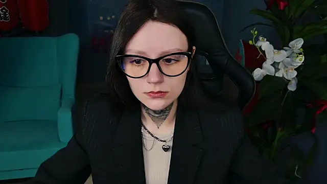 VeliraBraitberg online show from 5, 4, 2026